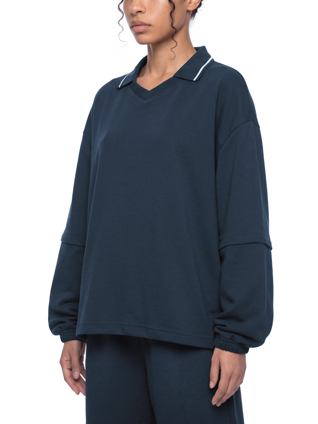 V Boxy Collared Detachable Sweatshirt