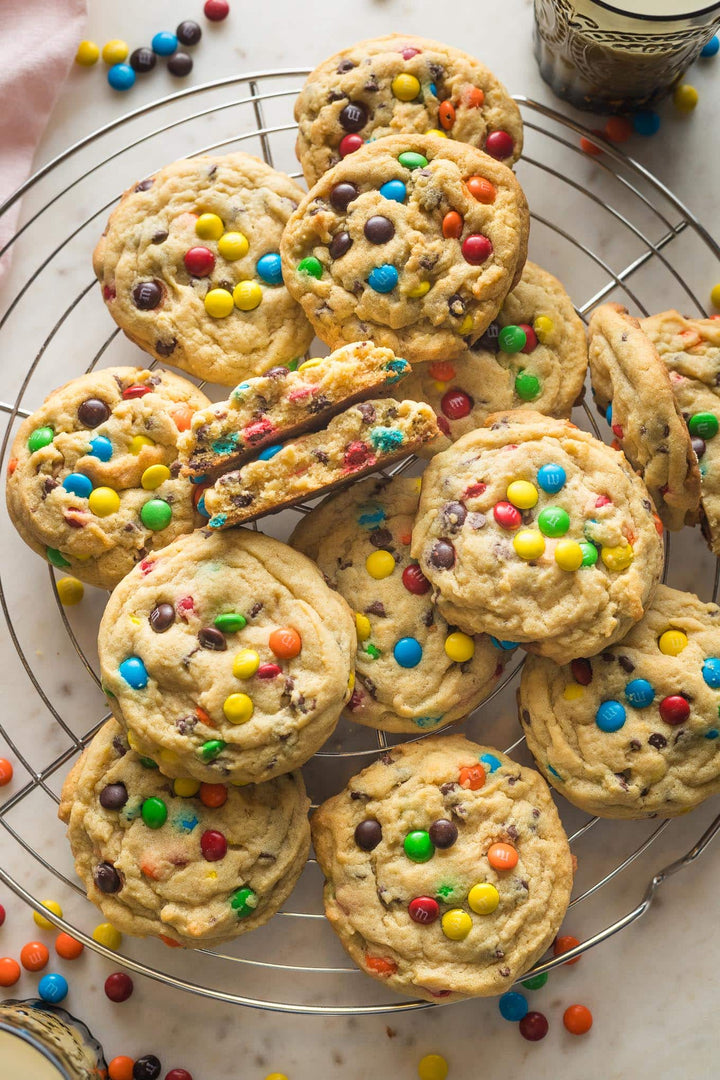 VALENTO FAVORITE Peanut Butter Sugar oreos Soft & Chewy M&M mix SOFT CINNAMON Cookies